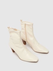 Schuh Aries Heeled Stretch Shoes - Image 3 of 4