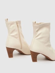 Schuh Aries Heeled Stretch Shoes - Image 4 of 4