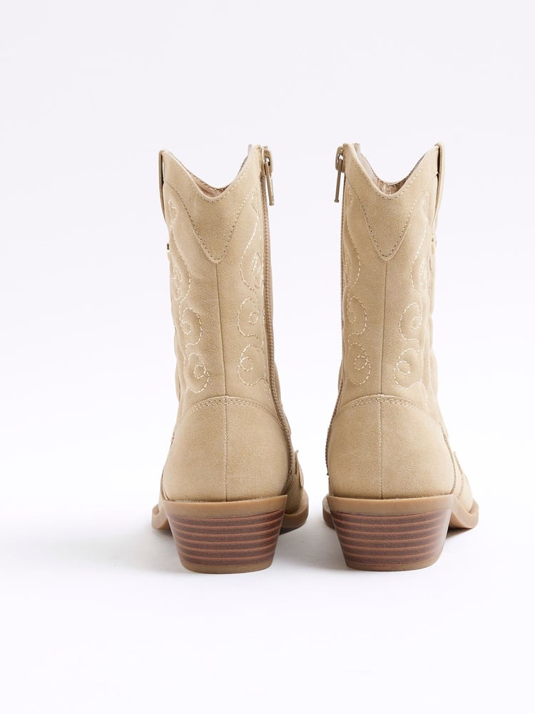 River Island Beige Girls Suede Western Boots - Image 2 of 6 River Island Beige Girls Suede Western Boots - Image 2 of 6