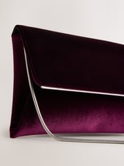 Berry Clutch Bag with Detachable Chain - Image 5 of 5