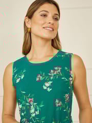 Yumi Green Daisy Print Skater Dress - Image 4 of 5