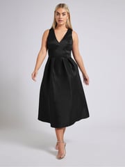 Yours Curve Black London V-Neck Pleated Dress With Pockets - Image 4 of 6