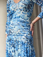Sosandar Blue Leopard Print Ruffle Front Midi Dress - Image 3 of 5