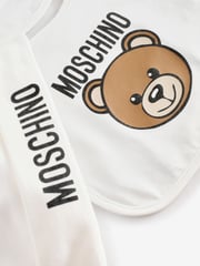 Moschino Cream Baby Logo Hat and Bib Giftset With Giftbox - Image 4 of 5