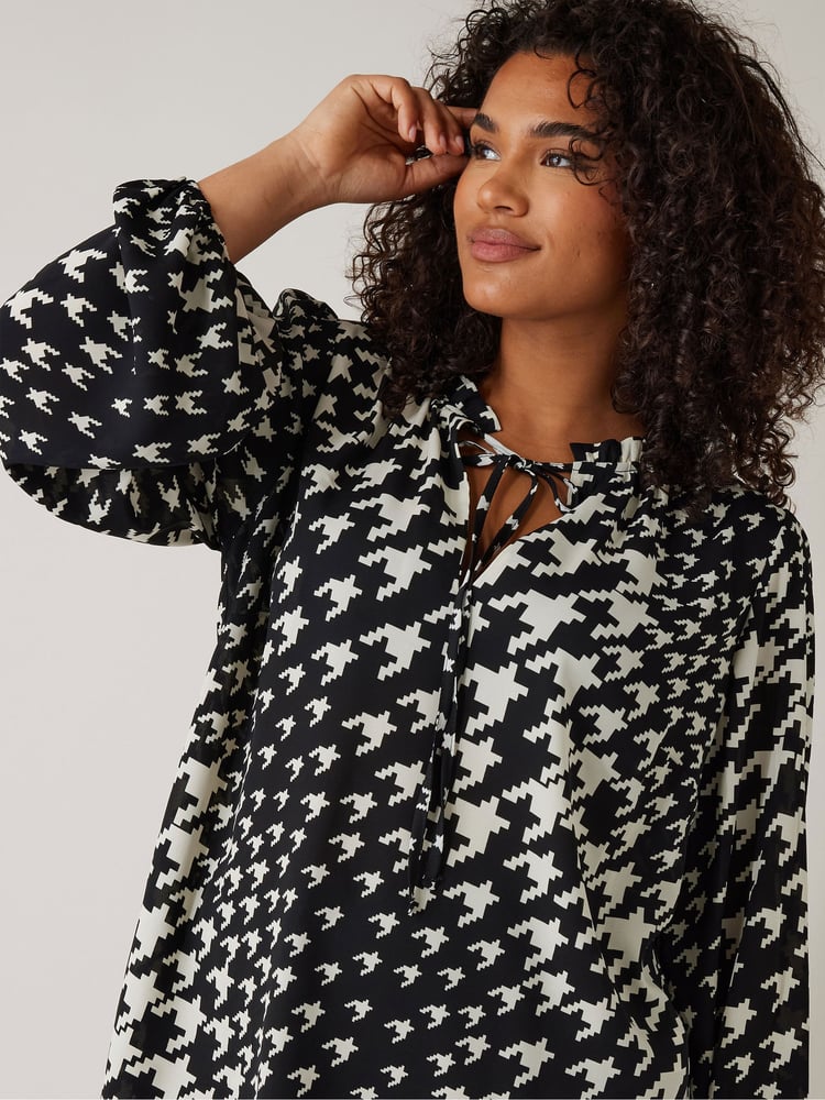 Evans Tie-Neck Long Sleeve Blouse - Image 4 of 4