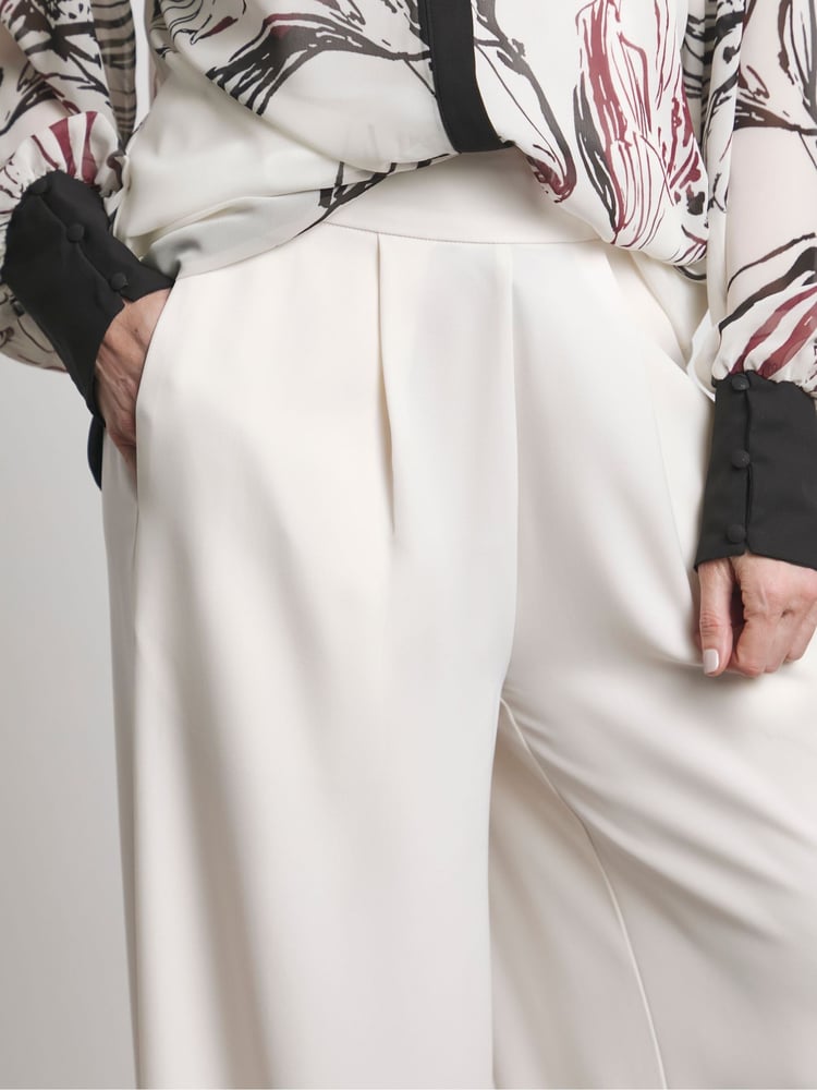 Joanna Hope Tailored Wide Leg Trousers In Ivory - Image 4 of 4