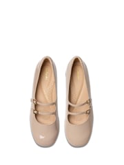 Clarks Natural Patent Daiss30 Shine Shoes - Image 6 of 7