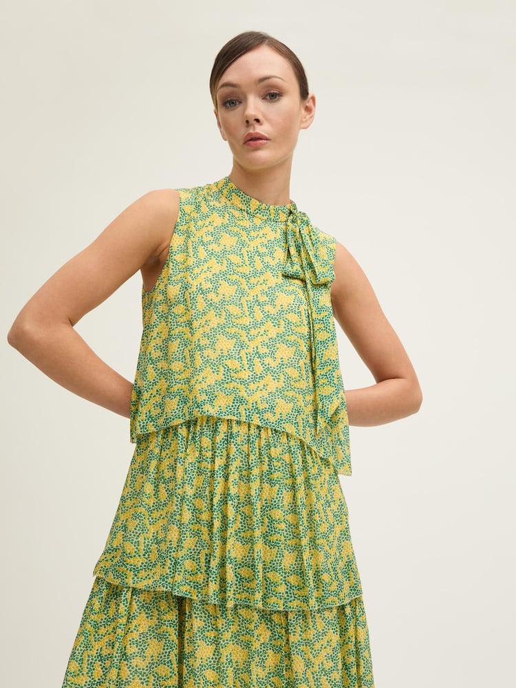 LK Bennett Yellow Petite Kristin Italian Straw Multi Viscose Blossom Print Tiered Georgette Dress - Image 4 of 4