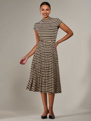 Jolie Moi Black Jersey Capped Sleeve Pleated Midi Dress - Image 4 of 6