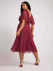 Yours Curve Red London Pleated Gathered V-Neck Dress - Image 3 of 4
