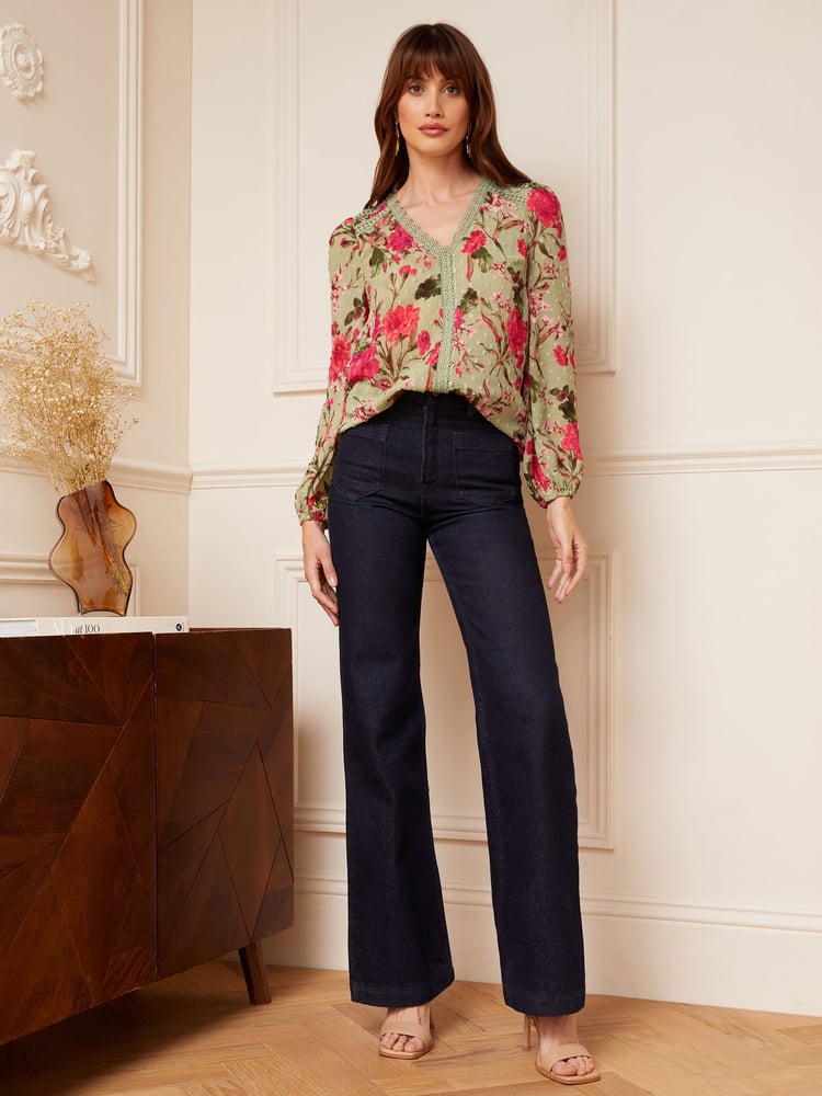 Love & Roses Green Floral V Neck Lace Long Sleeve Lace Trim Dobby Spot Blouse - Image 4 of 4 Love & Roses Green Floral V Neck Lace Long Sleeve Lace Trim Dobby Spot Blouse - Image 4 of 4