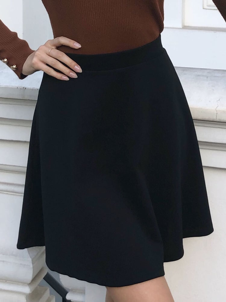 Lipsy Black Jersey Petite Flippy Mini Skater Skirt - Image 4 of 4