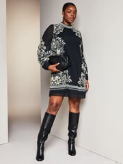 Lipsy Black/White Curve Placement Printed Long Sleeve Shift Mini Dress - Image 3 of 4