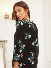 Love & Roses Black Floral Petite Printed Tipped 3/4 Sleeve Keyhole Blouse - Image 3 of 4