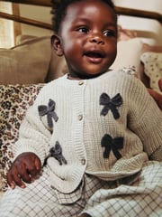 Graue 3D-Schleifen - Strickjacke für Babys aus 100 % Baumwolle (0 Monate – 2 Jahre) - Bild 4 von 10