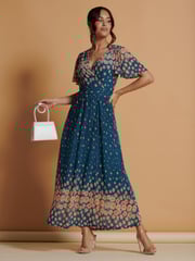 Jolie Moi Blue Mirrored Mesh Angel Sleeve Maxi Dress - Image 5 of 6
