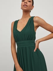 Vila Green Sleeveless V Neck Tulle Maxi Dress - Image 2 of 5