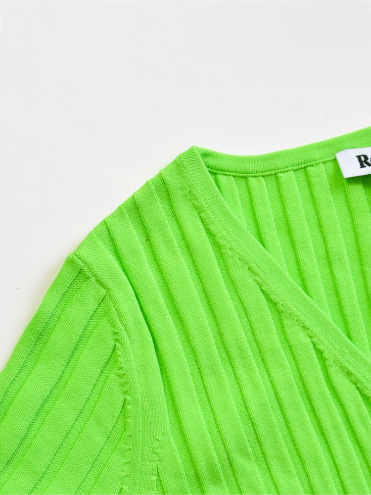 Ro&Zo Green Lime Wide Rib Knit V-Neck Dress - Image 6 of 6