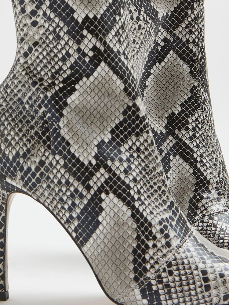 River Island Beige/Back Zip Sock Boots - Image 4 of 4