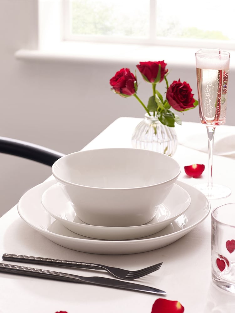 12 Piece White Garda Tapered Dinner Set - Image 2 of 5