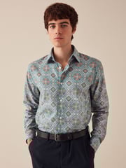 Green/Burgundy Red Geometric Regular Fit Printed Trimmed Shirt - Image 1 of 7