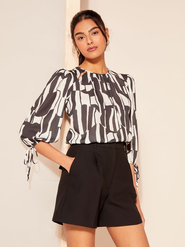 Friends Like These Black/White 3/4 Sleeve Chiffon Tie Cuff Blouse - Image 2 of 4 Friends Like These Black/White 3/4 Sleeve Chiffon Tie Cuff Blouse - Image 2 of 4