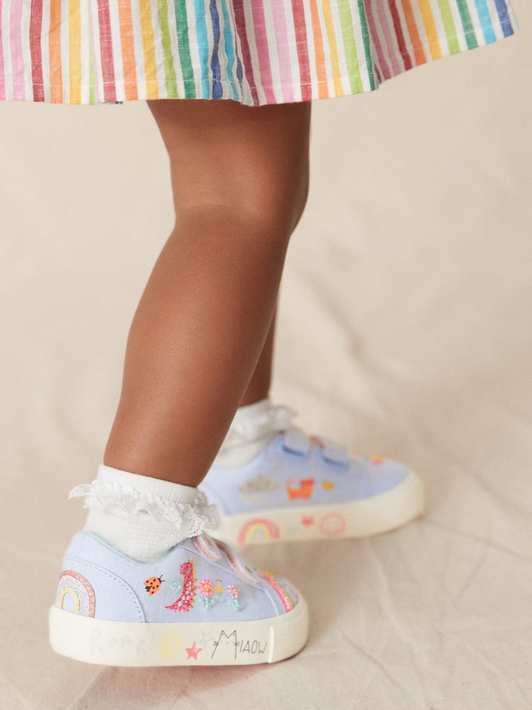 Blauer Regenbogen - Turnschuhe mit Klettverschluss und verziertem Riemen - Bild 2 von 9