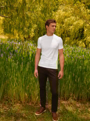 Weiß - Basic-T-Shirt in Muscle-Fit - Bild 3 von 7
