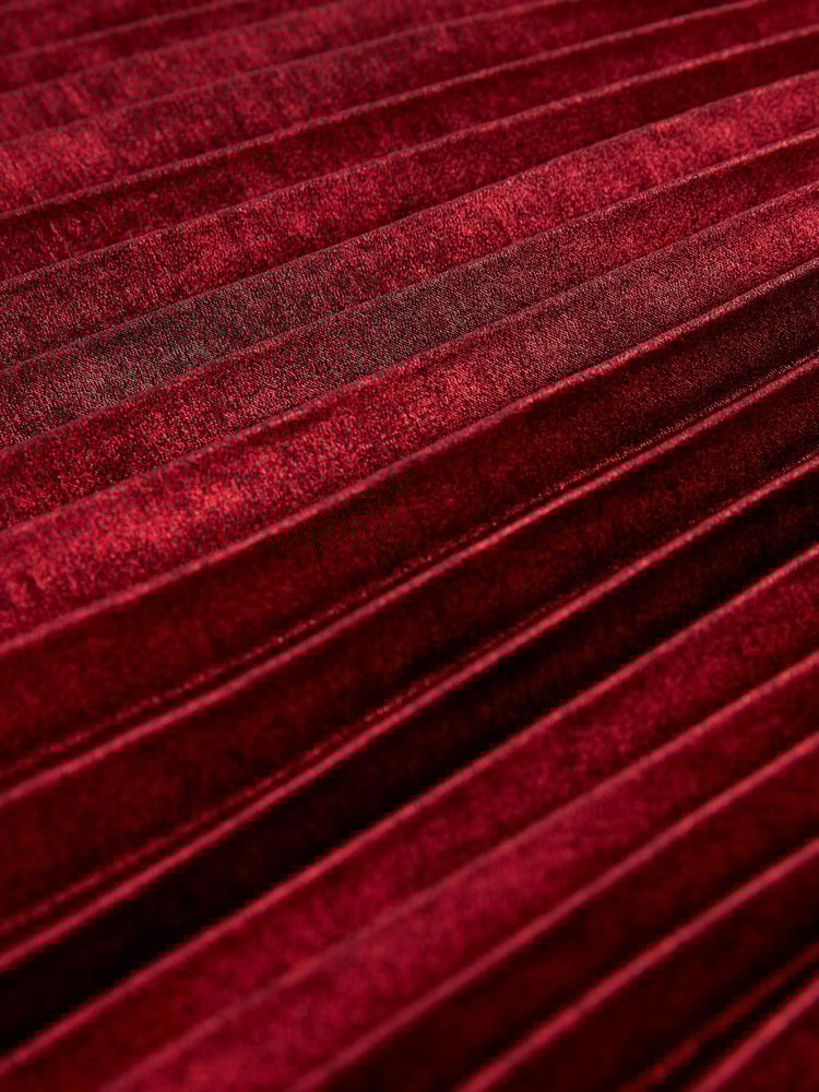 Red Pleated Metallic Midi Dress - Image 6 of 6