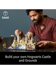 LEGO Harry Potter Hogwarts Castle and Grounds Big Set 76419 - Image 3 of 8