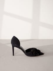 Black Signature Leather Corsage Point Toe Heeled Shoes - Image 2 of 6