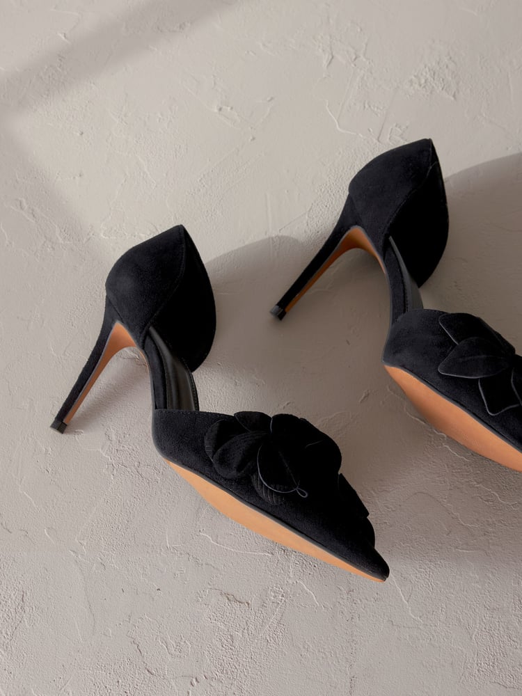 Black Signature Leather Corsage Point Toe Heeled Shoes - Image 6 of 6