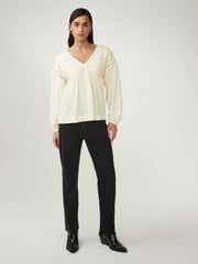 Ecru Long Sleeve V-Neck Crochet Cutwork Blouse - Image 3 of 7