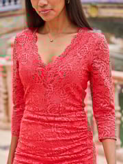 Sosandar Red Lace V-Neck Split Hem Midi Dress - Image 5 of 5