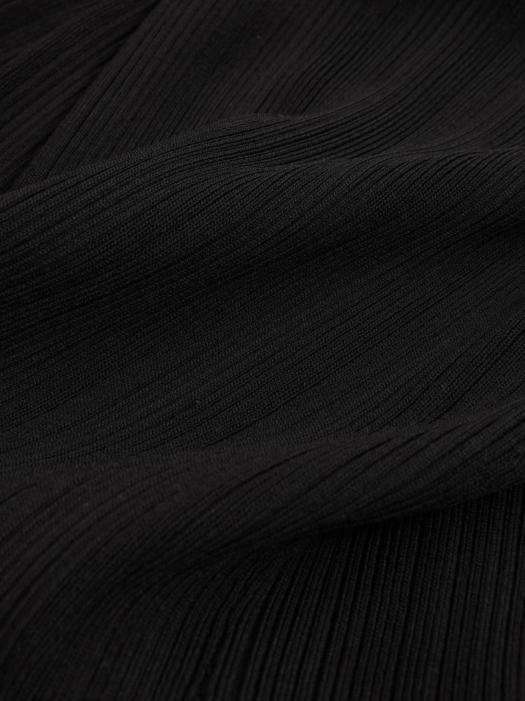 Good American Black Good American Plisse Maxi Dress - Image 5 of 5