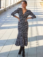 Sosandar Black Twist Front Ruched Sleeve Fit & Flare Dress - Image 1 of 5