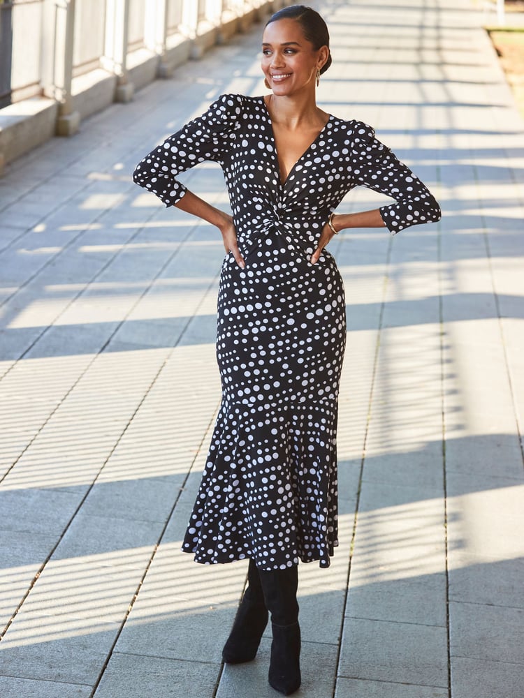 Sosandar Black Twist Front Ruched Sleeve Fit & Flare Dress - Image 1 of 5