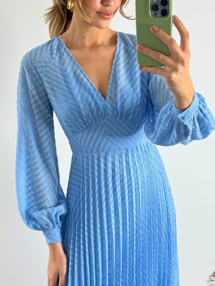 Style Cheat Blue Dannica Pleated Balloon Sleeve Maxi Dress - Image 4 of 4
