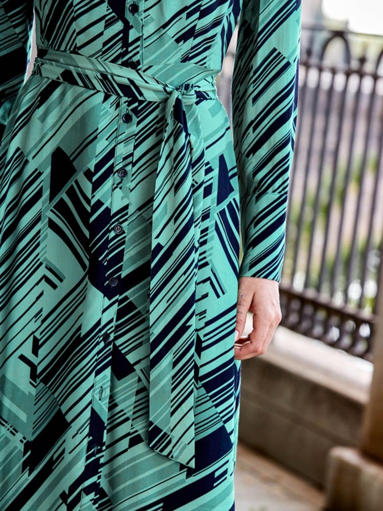 Sosandar green abstract print Midi Shirt Dress - Image 4 of 4 Sosandar green abstract print Midi Shirt Dress - Image 4 of 4