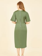Yumi Green Satin Tie Detail Midi Dress - Image 2 of 4