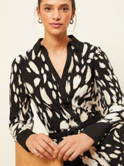 Love & Roses Black Animal Jersey Pleated Belted Midi Summer Shirt Dress - Image 2 of 4