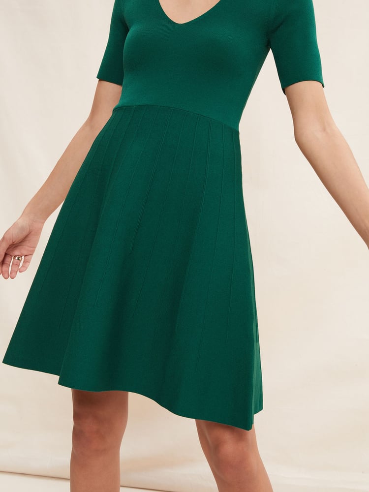 Friends Like These Green Short Sleeve Scoop Neck Knitted Fit and Flare Dress - Image 4 of 4 Friends Like These Green Short Sleeve Scoop Neck Knitted Fit and Flare Dress - Image 4 of 4