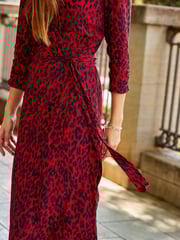 Sosandar Red Leopard Print Ruched Sleeve Midi Wrap Dress - Image 6 of 6