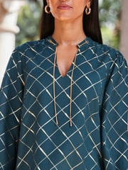 Sosandar Green Chain Lace Up Longline Blouse - Image 4 of 4