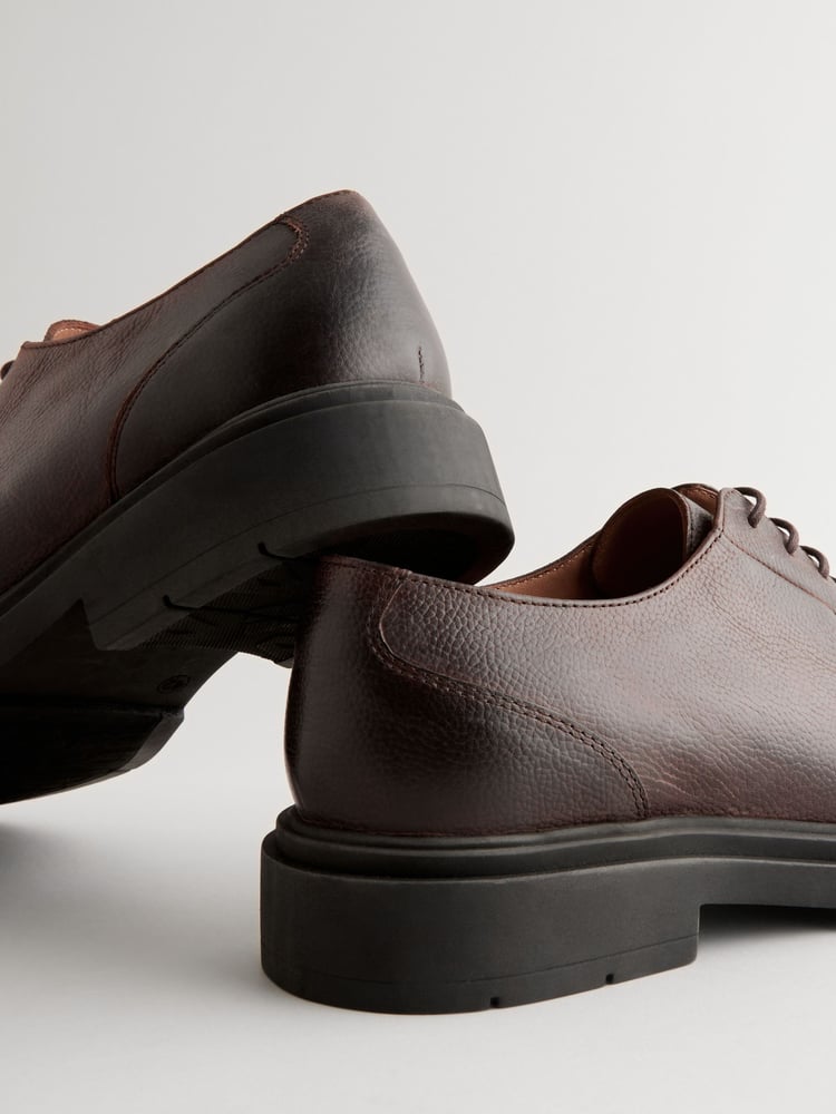 Brown Tumbled Leather Apron Shoes - Image 6 of 6