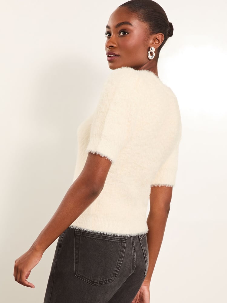 Lipsy Ivory White Cable Knitted Short Sleeve Embellished Jumper - Image 4 of 4 Lipsy Ivory White Cable Knitted Short Sleeve Embellished Jumper - Image 4 of 4
