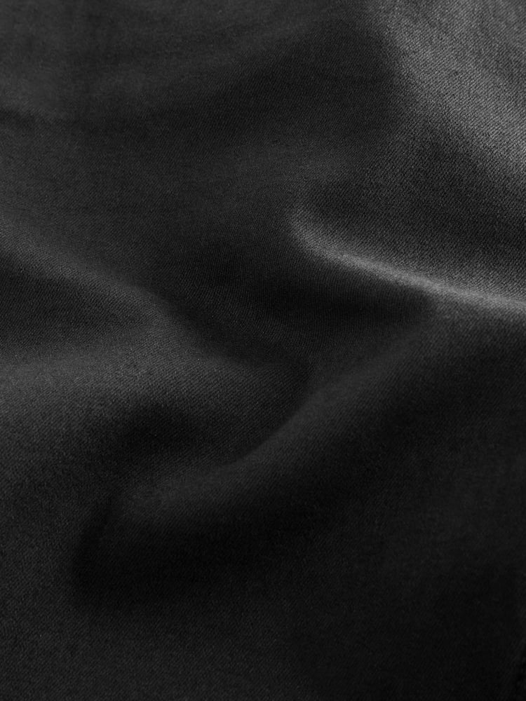 Schwarz - Kurz geschnittene Capri-Jeans - Bild 6 von 6
