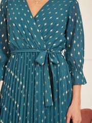 Yumi Teal Blue Foil Printed Pleated Wrap Midi Dress - Image 4 of 5