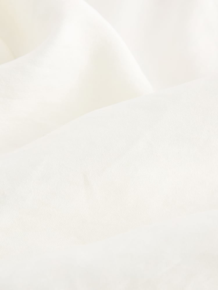 White Three-Button Detail Longline Blazer - Image 7 of 7