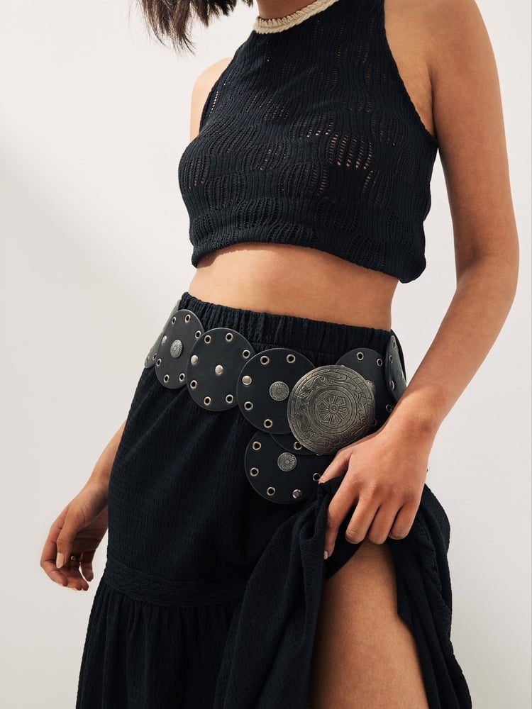 Black Low Slung Disc Belt - Image 1 of 5 Black Low Slung Disc Belt - Image 1 of 5